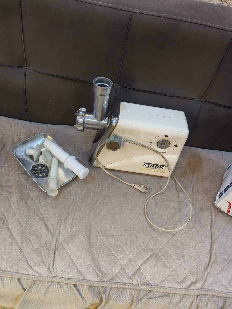 ٣٥ الف نظيفة وشغالة
حي اور ال ٦٠٠ 
***********
واتساب
