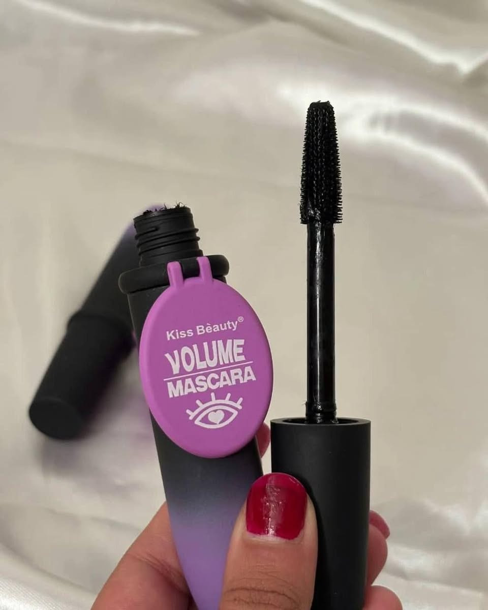 مسكارا الوان من كيسس بيوتي Kiss Beauty 💕💕

وضوح اللون وكثافة عالية واهم شي انه هي waterproof ضد الماء يعني ثباتيه عالية 

ترفع الرمش وتطوله بشكل كلش لطيف وحلو ❤️‍🔥❤️‍🔥والاحلى تجي وياه مراية صغيرة 😍
اللوانه / ازرق + اسود + اخضر+جوزي

ملاحظة❗ عن تجربة شخصية تجنن تكثف وتطول وسواد فاحم ضد الماء وثابتة البصرة, العراق


**إذا كنت صاحب هذا الإعلان وتريد حذفه لأي سبب، رجاءا أرسل رسالة إلى الدعم الفني**