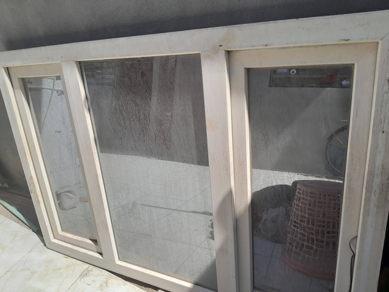 براد ماء بارد فقط شغال سعرة 45 / مع شباك بلاستك طول متر ونص وارتفاع متر سعرة 40 / ابو الخصيب /نهر خوز( ***********)
