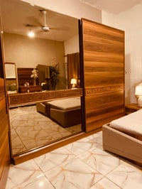 غرفه تركيه نظيفه خشبه ثكيل  اريده ب650 الف 07762332145 مستعجله على بيع...