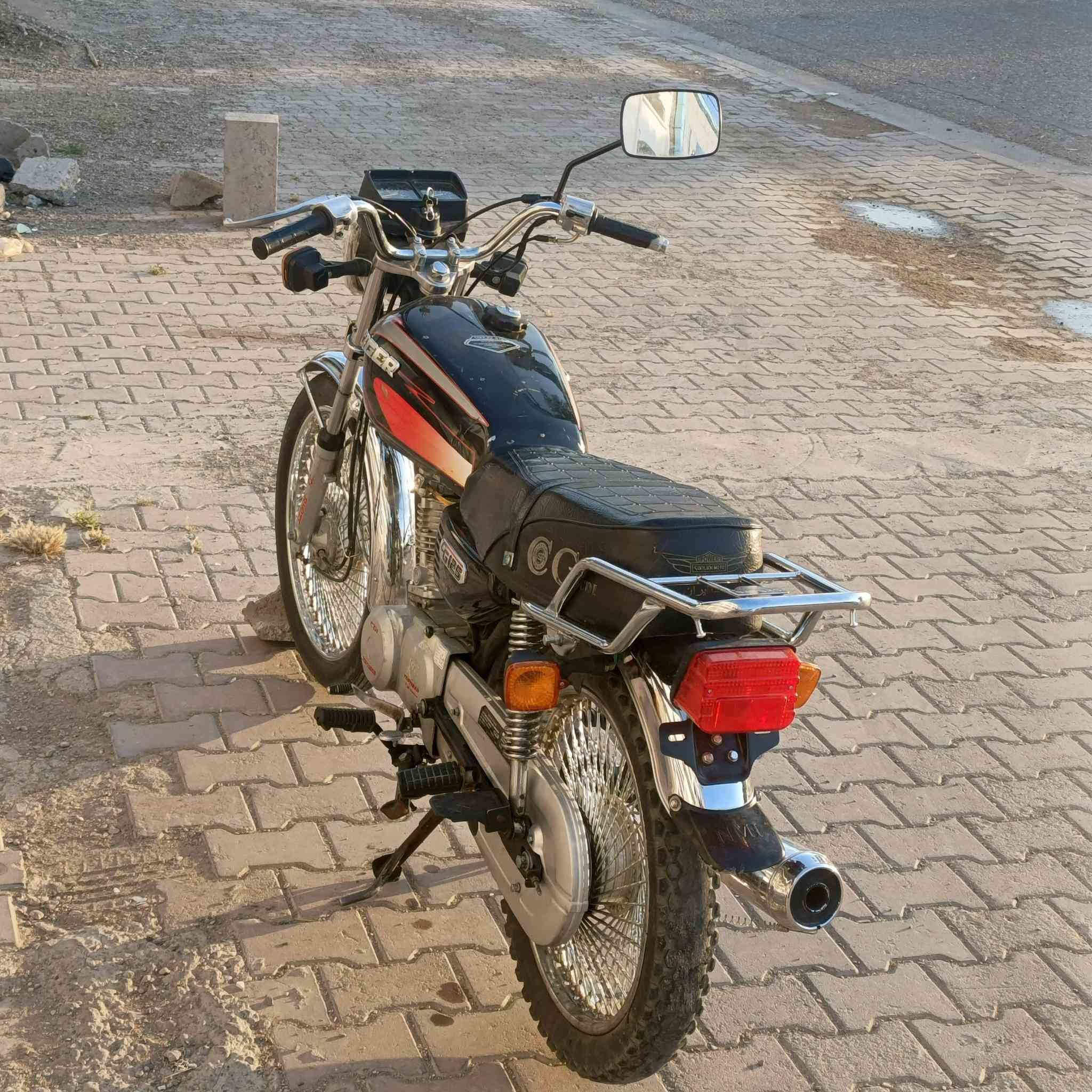 موطور ل بيع
مو ديل 2021

شرط نضيف كلشي شقال 

السعر خاص 

مكان حي عدن 

رقم الهاتف. ***********
