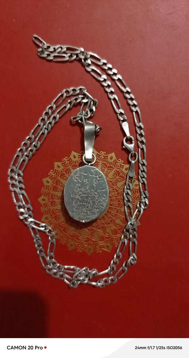 للبيع كلاده فضه 925
+حجر عباس اباد اصلي ذمه اصياغه يدويه 160 الف مكاني بغداد ***********
