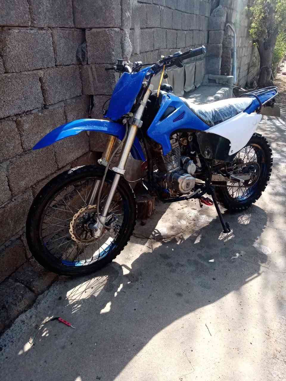 السلام عليكم كاويار البيع ومراوس موديل٢٤ محر 200cc كلش شقال سلف شقالة كهربائية شقالة شرط النضافة السعر ٥٠٠وبي مجال***********
