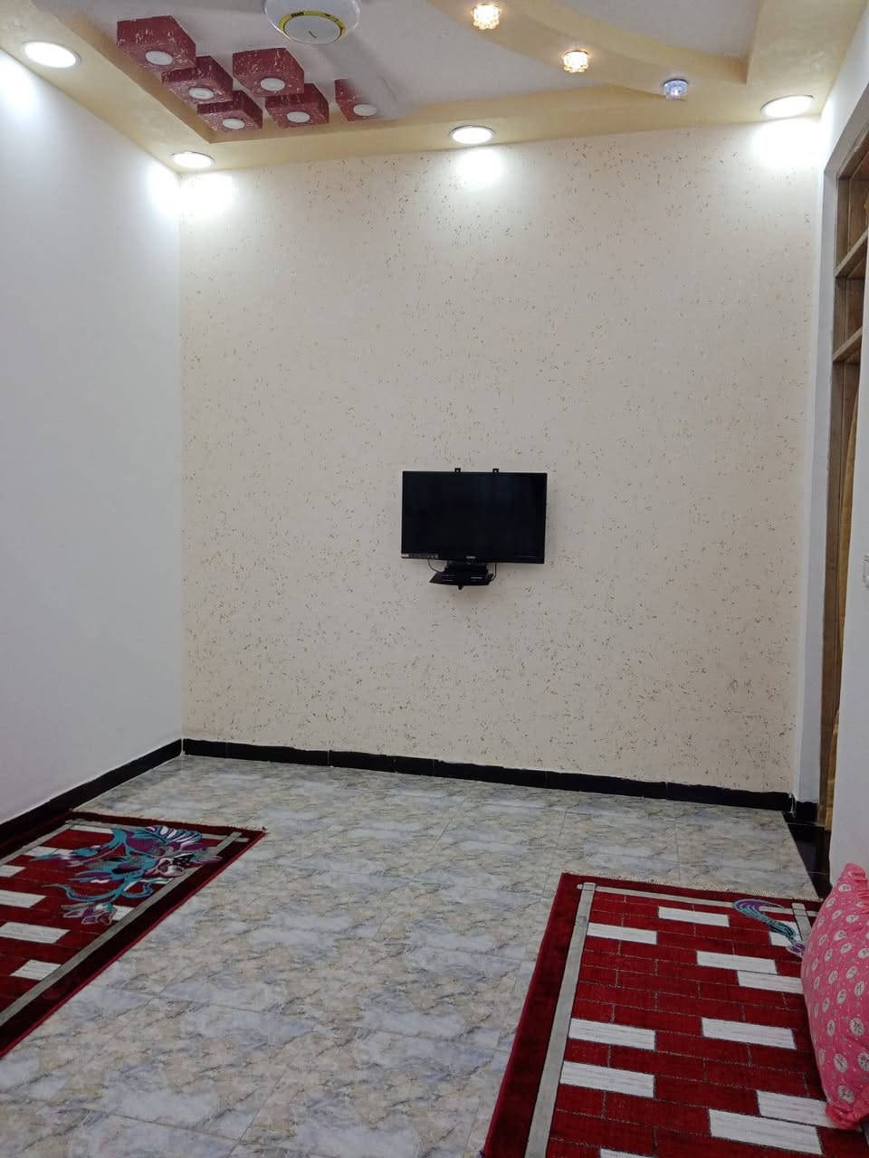 🔹مشتمل حديث شارع12م بالخاجية 🔹
🔹رقم الاعلان (140)
::::::::::::::::::::::::::::::::::
🔹المنطقة:-7000
🔹نوع العقار:-مشتمل
🔹المساحة:-100م
🔹الوجه:-5م
🔹النزال:-20م
🔹عرض الشارع:- 12م
🔹سنة البناء:-2020
🔹عدد الطوابق:-طابق واحد
🔹تفاصيل البناء::-
🔹الطابق الاول يتكون من::استقبال  وهول ومطبخ وغرف نوم عدد(1)وصحيات
🔹أقرب نقطة::-حي الاعلام 
 
👈و لمزيد من التفاصيل يرجى التعليق (((ب تم)))

او الاتصال على الرقم التالي ***********

👈او زياره مقرنا الكائن في
الخاجية شارع 40 
مجاور الابتسامة الذهبية
