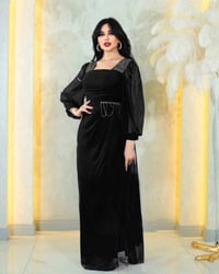 ملابس • توصيل • للجميع