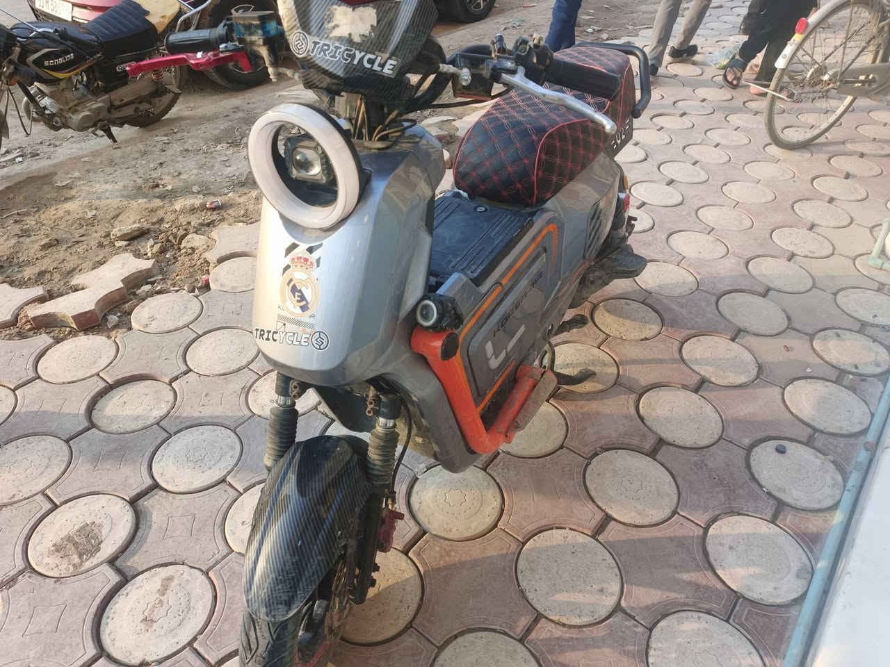 دراجة F15 6بطاريات 4نمر سرعة 99كلشي مابيه بس تبدل بطاريات سعر 350وقابل لتفاوض


**إذا كنت صاحب هذا الإعلان وتريد حذفه لأي سبب، رجاءا أرسل رسالة إلى الدعم الفني**