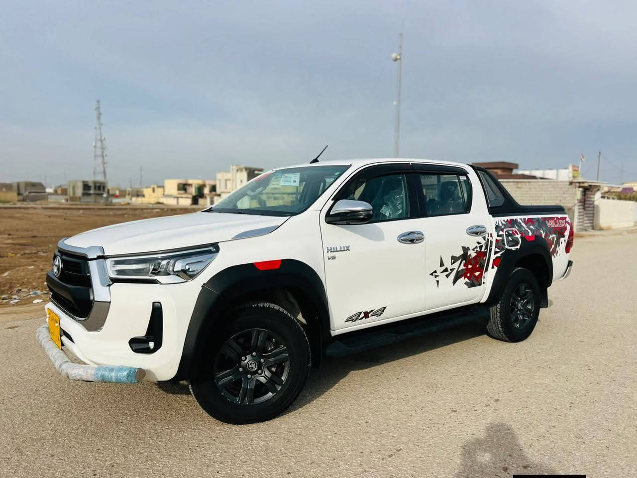 السلام عليكم
هايلوكس فورويل 2022 كير واتماتيك سته سرندر سياره جديدة كارتون  ماشيه 84 ألف وضع شركة مكفوله كفاله عامه من فتح و صبغ ضربه مواصفات فول بصمه شاحن تبريد كشنات تبريد خلفي كامره حساسات خلفيه درع امامي رقمه ربيل سنويه مجدده لل 28 تريد تحويل تريد وكالة سعره 330 وبيه مجال
***********
***********
