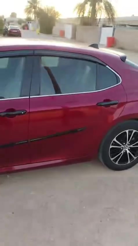 السلام عليكم
كامري 18 فول مواصفات xse للبيع او مراوس بجارجر اوباما

معروفه مواصفات ال xse 
بانوراما 
كشنات جلد
رادار 
تبريد قطعتين
سياره مانقصها اي شي خير من الله 
كامله مكمله 
صور الحادث موجوده بلمنشور
السعر 175 ورقه


**إذا كنت صاحب هذا الإعلان وتريد حذفه لأي سبب، رجاءا أرسل رسالة إلى الدعم الفني**