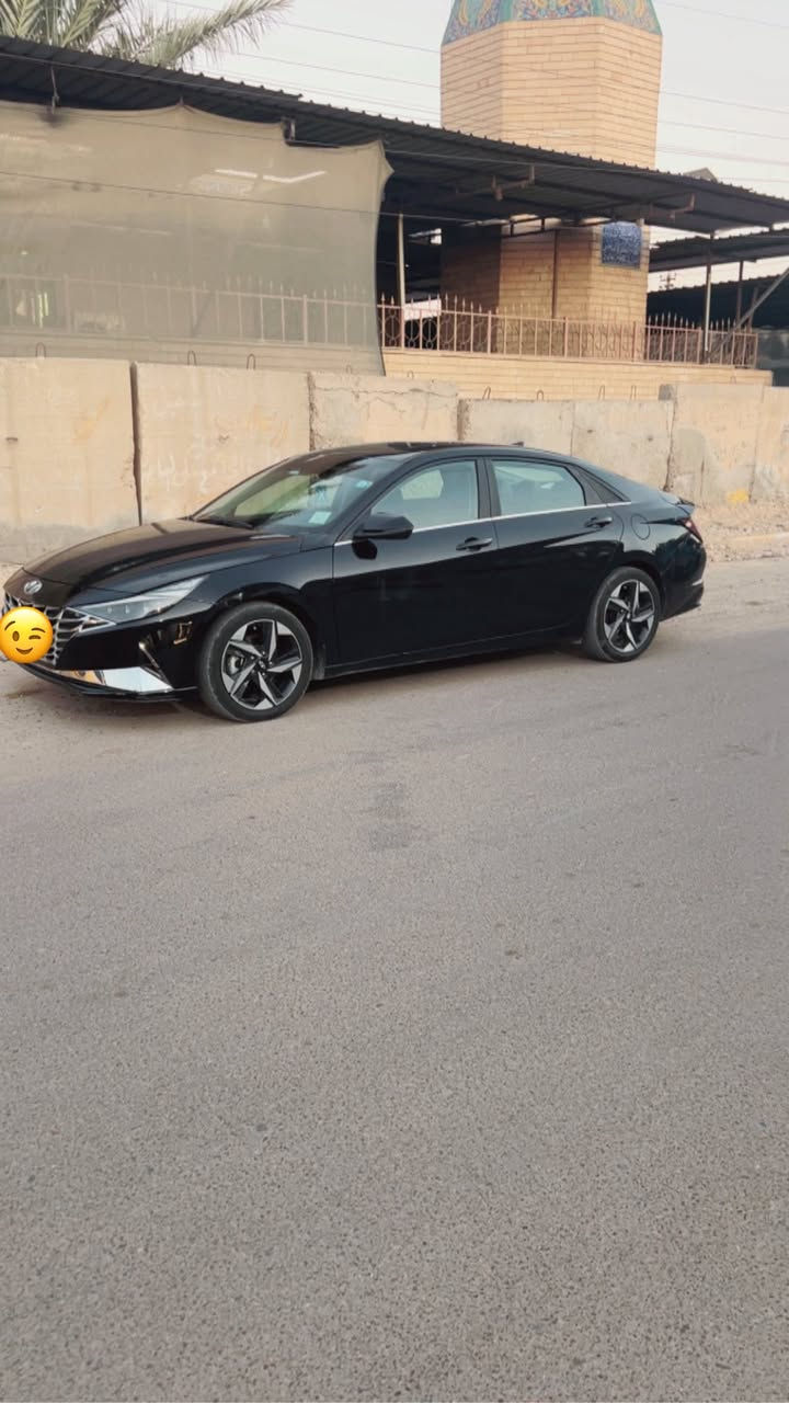 النترا هايبرد لمتدد فول مواصفات مديل 2022 
سونار موجود ويه صور سياره ما ناقصها أي شي 
اريد مراوس جارجر اوباما 
مكاني بغداد الحسينية رقم الهاتف ***********
وسعرها 145
