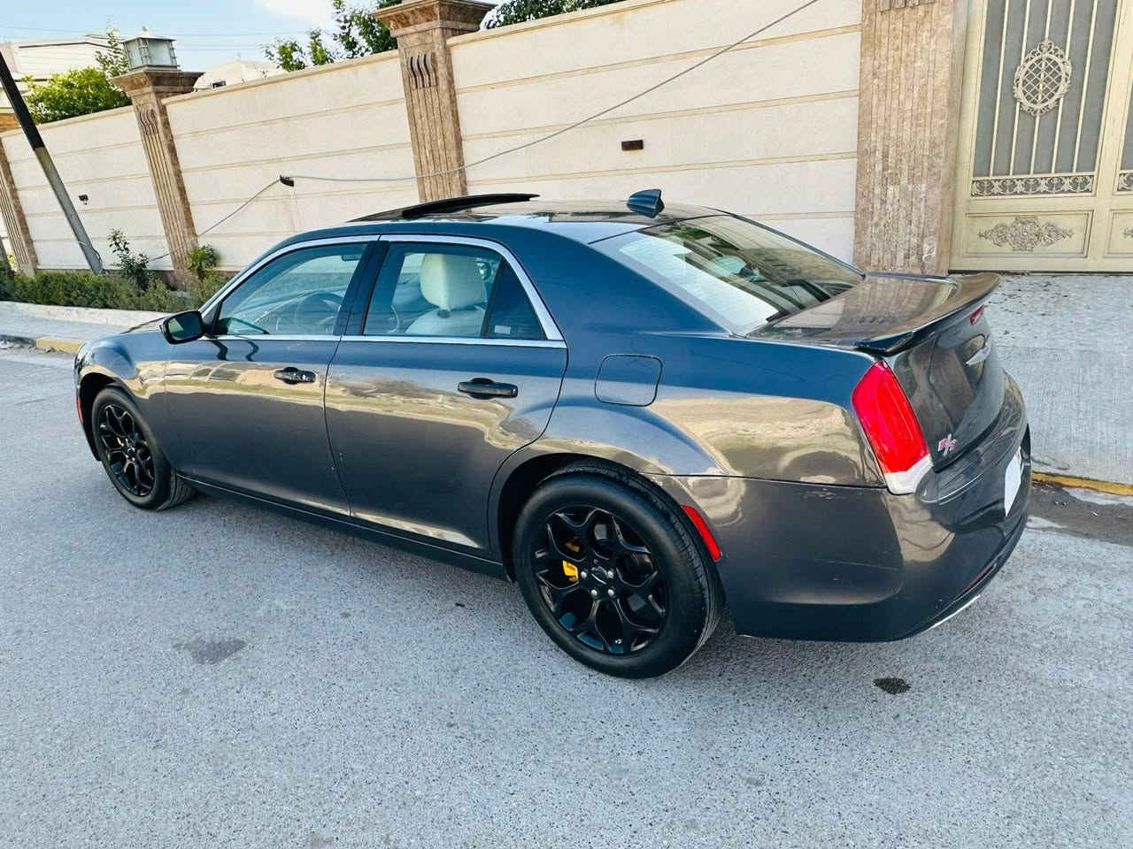 السلام عليكم اوباما موديل 2019اصل. وارد امريكي صور الحادث مرفوقه. ماشيه سياره 100 حجم المحرك 6 سلندر 3600 مواصفات السياره فول واحد على واحد بصمه كشنات جلد داخل ابيض تبريد قطعتين كشنات تدفئه تبريد بني رامه كير ماوس   سعر السيارة 155 وبيه مجال. رقم السيارة انبار مشروع وطني بسمي   رقم الهاتف ***********
