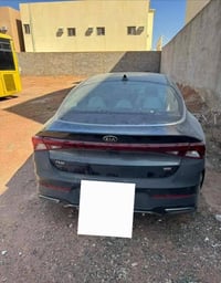ورحمه الله  للبيع  كيا. K5 موديل 2021 السياره باسمي شخصي رقم اربيل جدي...