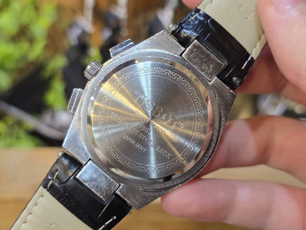 السعر فقط  25  ألف مع التوصيل (سعر ثابت)
ساعة ماركة.....
جميع السناتر شغاله حركة أوتوماتيكية (كوارتز) كرونوغراف.
 نضام ستوب وج رياضي سير جلد قفل فراشة 
مقاومة للماء، كاملة الأختام (تفاصيل داخل الفيديو).


**إذا كنت صاحب هذا الإعلان وتريد حذفه لأي سبب، رجاءا أرسل رسالة إلى الدعم الفني**