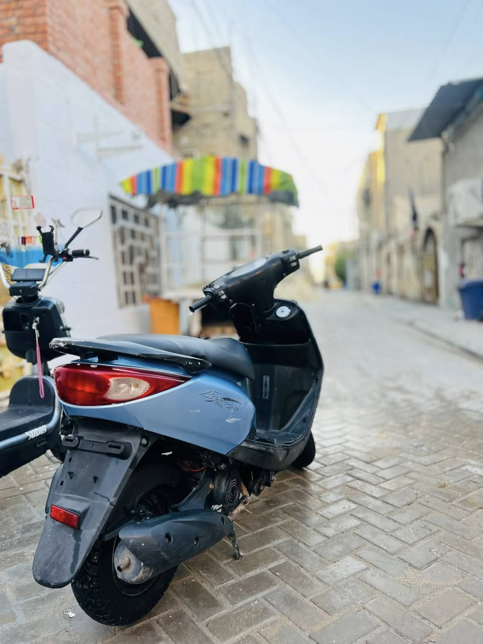 السلام عليكم
دراجة إبريز ١٤٠ كابريتر 

شلعه وعدل ودراجه نصبه ناشفه

كهربائية كلاهة شغالة نكرت هندر

المكان بغداد مدينه الصدر شارع داخل 

الرقم ***********

السعر 500 وبيه مجال حك جيه
