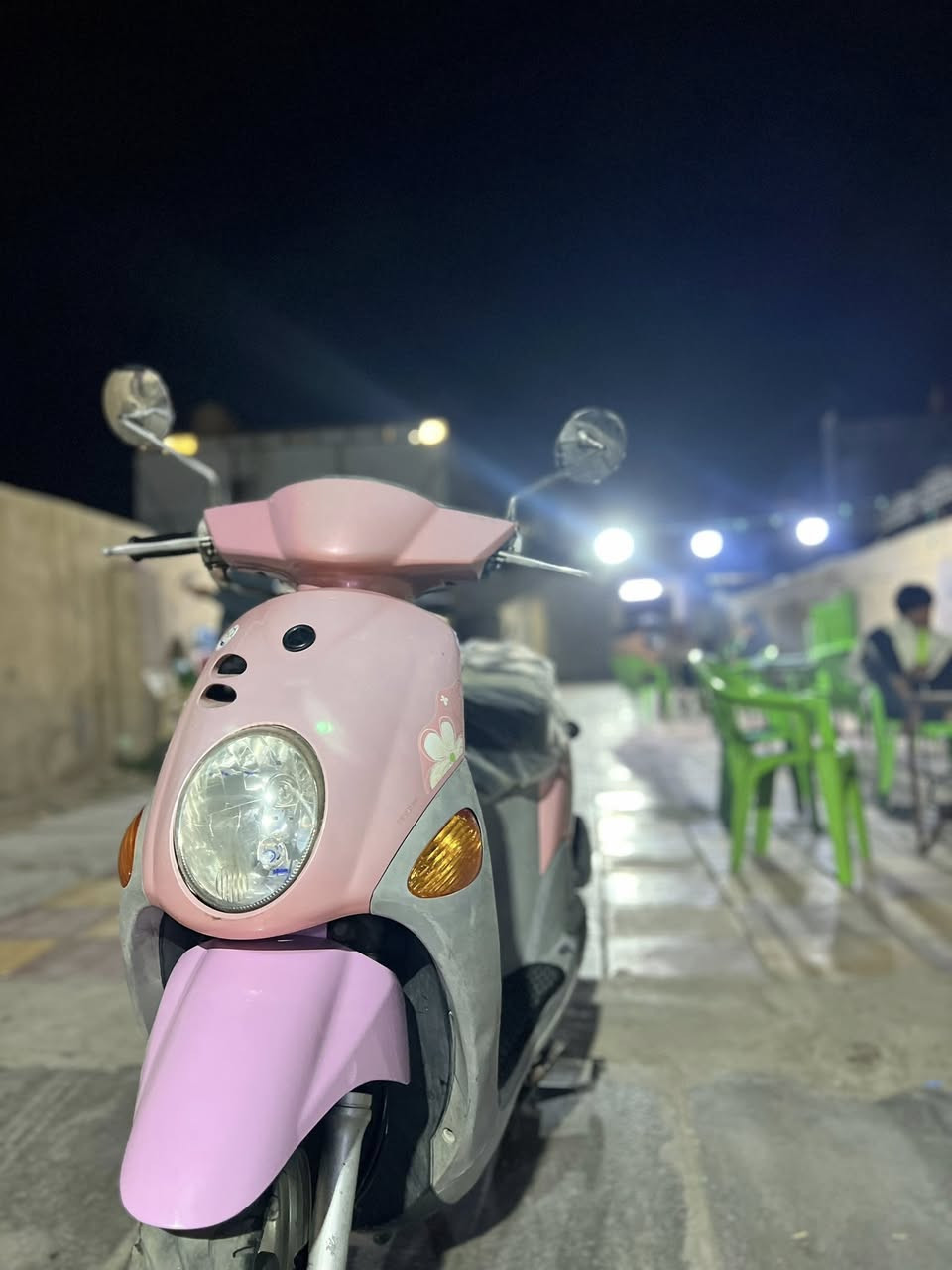 سلام عليكم شباب دراجه فلة للبيع كفاله عامه ***********
