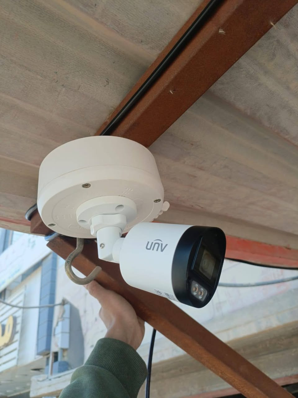 تم تجهيز وتنصيب كامرات الى احد المواقع في العزيزية بدقة 5 ميكا ليلي نهاري ملون  ماركه اصليه
رقم المنصب ***********
تجهيز _تنصيب_صيانه
