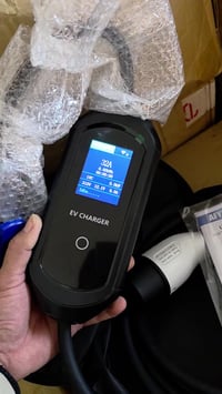 من رخصة الادمن. توفرت شواحن جيتور.   السعر ٢٠٠ الف   ٣٢ امبير متغير من...