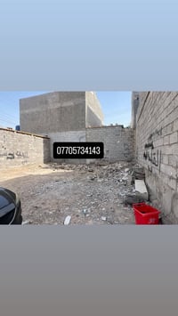 قطعه ارض 100متر مربع للبيع في السريدات نزال 10 في واجهه 10 قطعة مربعه ...