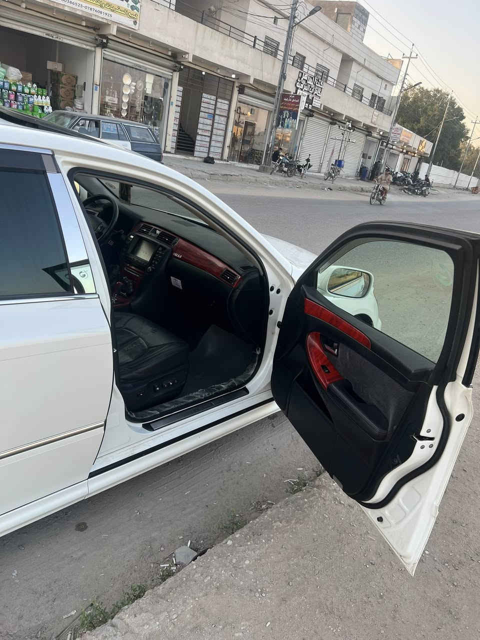 سلام عليكم  شاهينه اثلت شاصي 84 فول فتحه  لون ابيض صدفي  دواخل اسود ملكي  تسجيل جديد   مزاد الدوله  شرط المداور  ابسمي رقم بصره 14   سنويه جديده هزه  ورقم نكليزي  سياره جاهزه تخم تاير جديد مشط لكزز  ايسر بلاد   ويل كب دنكه  عنواني البصره  رقمي *********** سعرها 168 وبيها مجال قليل  كفاله سياره
