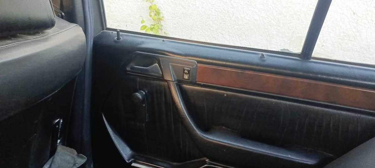 السلام عليكم من رخصة الادمن مارسيدس دب موديل ١٩٩١ رقم كربلاء مميز مكينة بطة ٢.٥ جاهزة تبريد حدادية مكاني كربلاء السعر ٥٥ ورقة رقم الهاتف ***********
