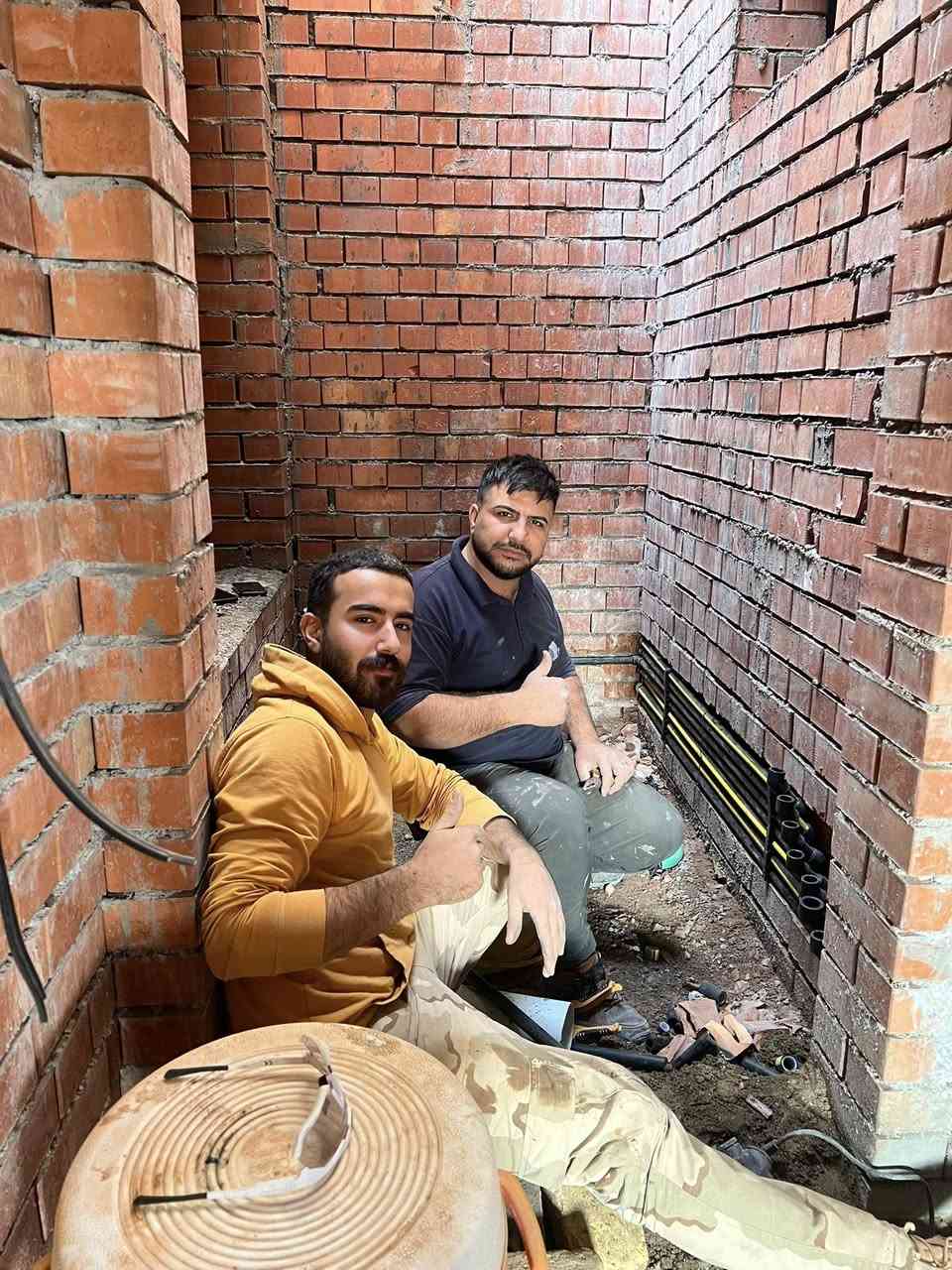 رحم الله امرأ عمل عملاً صالحاً فأتقنه
بيت مساحه 250متر طابقين
تأسيس بواري من شركة اكفت التركيه 
وتأسيس المجاري من شركة البركة  
نتمنى ينال اعجابكم للإستفسار ***********أو 
مراسلة الصفحة
#علي_ابوغدير
