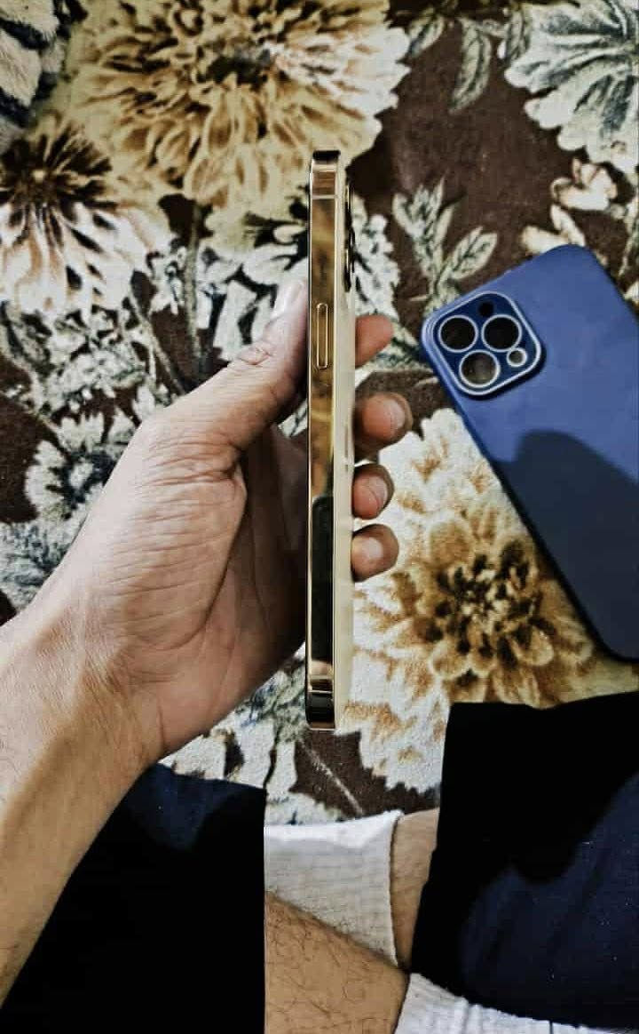 السلام عليكم ايفون 12 pro max للبيع او مرواس ويا 13
باطريه 92 مبدله شاشه اصليه شرط ذاكره 256 الحهاز نضيف كلش سعره 300 وبي مجال للستفسار ***********
