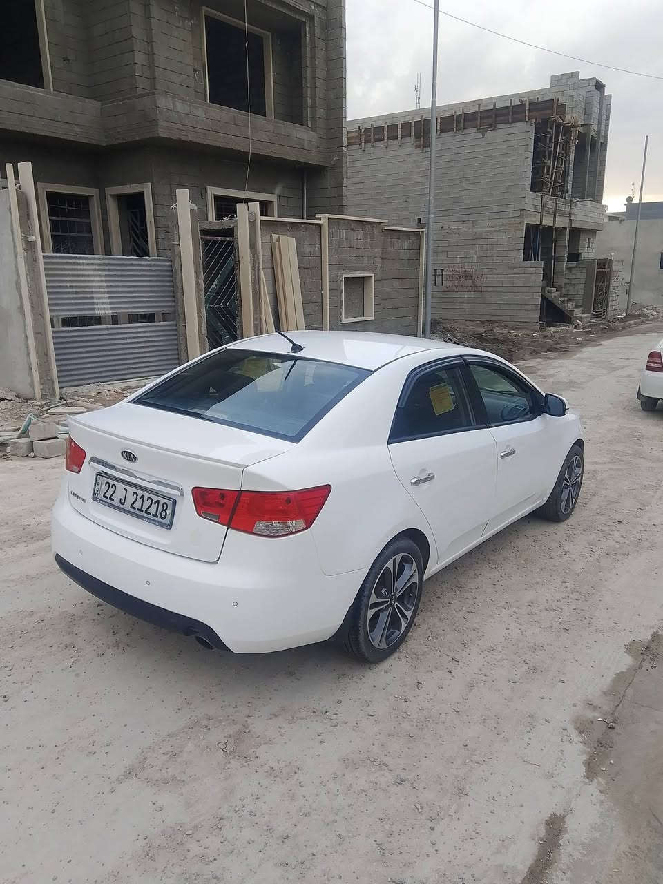 سيراتو فول توماتيك بدون سلايت موديل 2013 رقم اربيل دولي انكليزي شرط التحويل الشرعي ابيعك ساكن بل موصل شرط المحرك وكير وكهربائيات وتبريد كلها شغاله بيها قطعتين صبغ ودوسه السعر 100 وبيها مجال للاستفسار *********** أو *********** ملاحظة اني مكلف بل نشر
