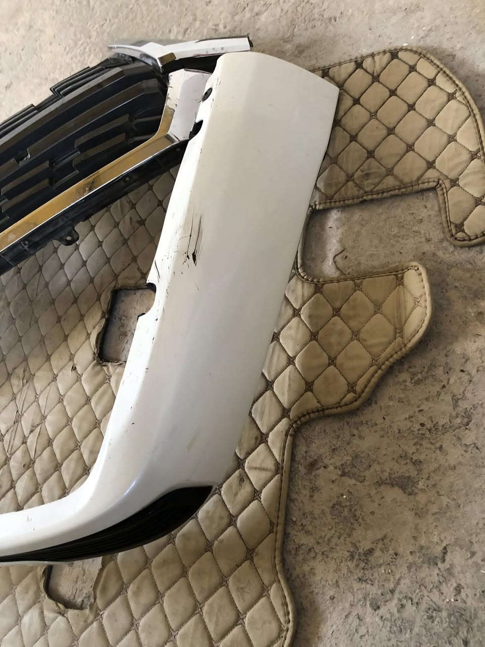 لسلام عليكم لحية لاندكروز 2021 أصلية نظيفه بيها شويه زلوغ وشباك لاندكروز 2021 للبيع مكاني بغداد مدينة الصدر يوجد توصيل داخل بغداد


**إذا كنت صاحب هذا الإعلان وتريد حذفه لأي سبب، رجاءا أرسل رسالة إلى الدعم الفني**