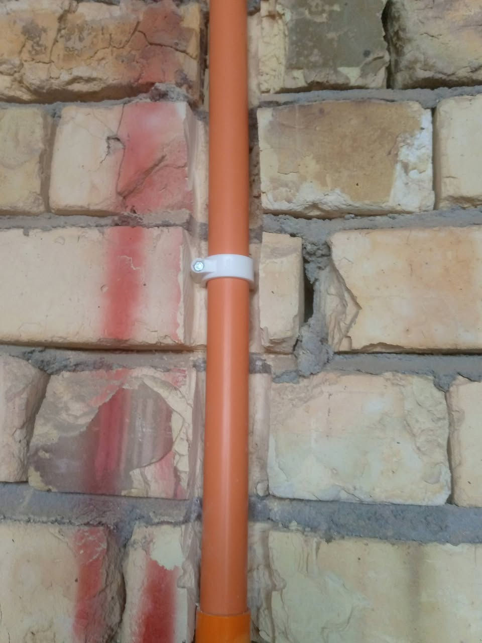 كهربائيّ تأسيس بيوت السعر مناسب سعر القطعه 3الف ***********
