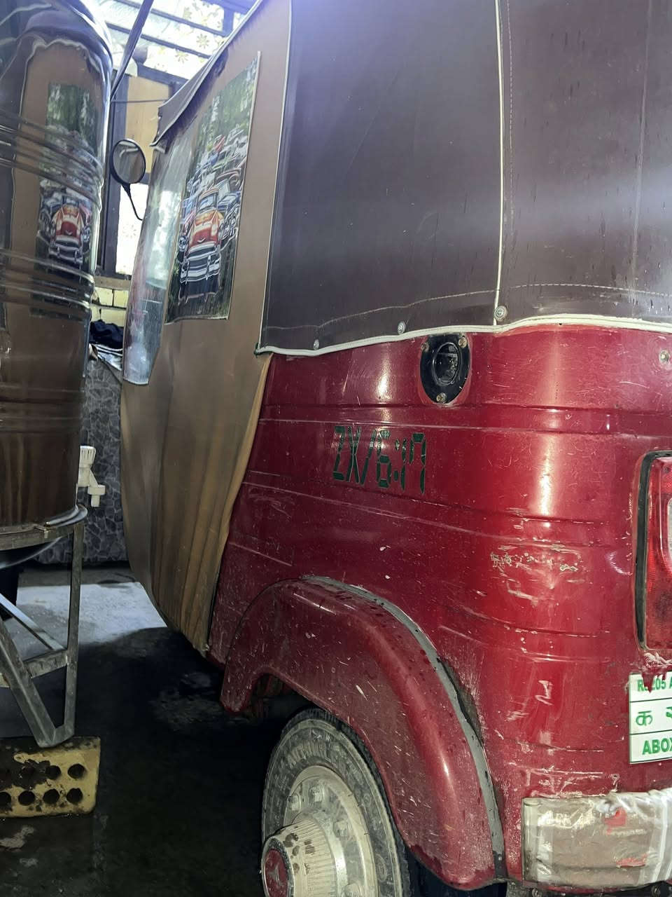 السلام عليكم تكتك مديل 18 رقم وسنويه مصبوغه عام جماليه وبيها ضربه الصفحه اليسره فقط ومعمره دوس التكتك بيها دبلات والكلجات فقط والباقي شغال خير من الله السعر 5.500 وبيها مجال حك الجيه العنوان بغداد البلديات ما متواجد على الفيس التواصل 👈*********** الموشراي لا يتعبني
