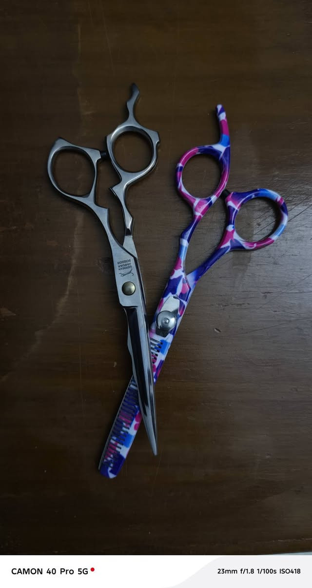 للبيع...
1-بكج مكاين ثلاثي كامل مارگه أصلي نوع VGR
2-مكينه صفر اصليه موضحه ب الصوره 
3- مكص سگشن + مكص تشفير 
4-شسوار إكس فايف 
5-جنطه نوع jRl
أي استفسار موجود خاص و موجود واتساب:***********
