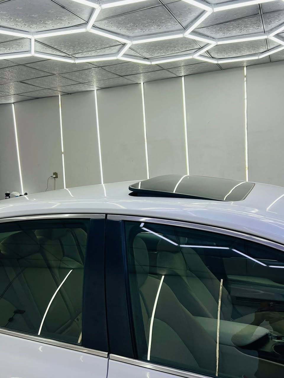 سيارة كامري 2022

السعر 220 ورقة 

الحالة
المستخدم
أجزاء المتضررة
بدون صبغ
الوقود
هايبرد
بلد الاستيراد
خليجيه
اللوحة
بغداد، خصوصي
المحرك
2.5
الأسطوانات
4 سلندر
ناقل الحركة
اوتوماتيكيه
عدد المقاعد
5
مادة المقاعد
قماش
اللون
أبيض


**إذا كنت صاحب هذا الإعلان وتريد حذفه لأي سبب، رجاءا أرسل رسالة إلى الدعم الفني**