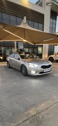 كيا كادنزا موديل 2015  لون ذهبي مميز فول مواصفات واحد على واحد على فئه...