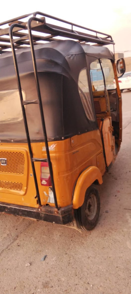 موديل 21 لونين بسمي محرك مفتوح وكشر كدامك لاتخابرني وتكلي شبيه مكان مدينة صدر شراي يتصل *********** وسعرهه 7 قفل كلش ماعاجبك اعبر المنشور
