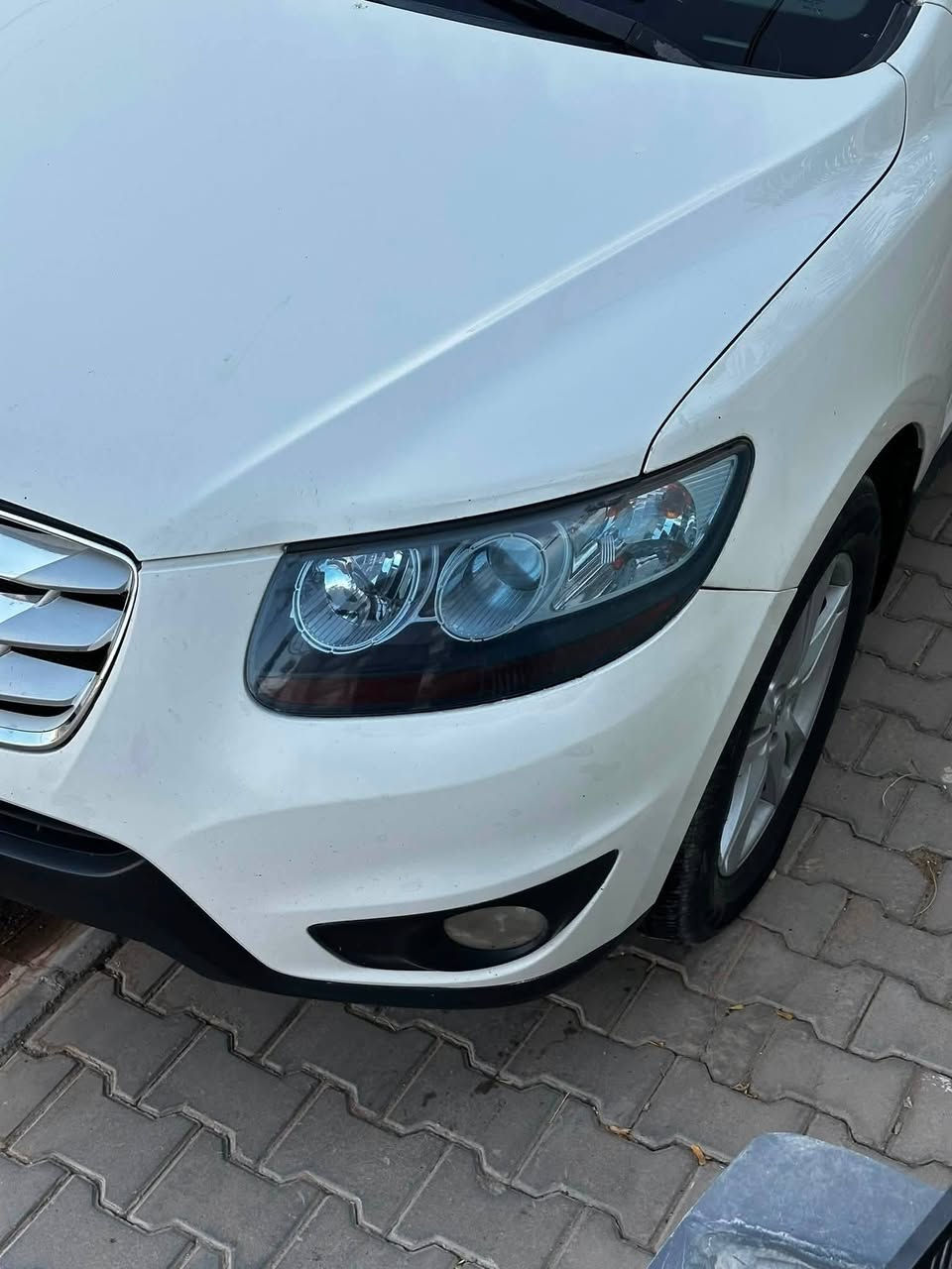 السلام عليكم
سنتافي 2011 

تبديل باب السائق مع بعض

التكحيلات

المواصفات :

دفع رباعي4WD

بصمة

مكان شحن البصمة

ثلاجه داخليه 

حاملات اكواب خلفيه وسطيه

كشن كهرباء

دخول ذكي

مري شفط

فتحة سقف

شاشه

كشنات جلد

V6 3.5L محرك

السعر125 بيع مستعجل 

المكان

النجف الاشرف

للتواصل ***********
