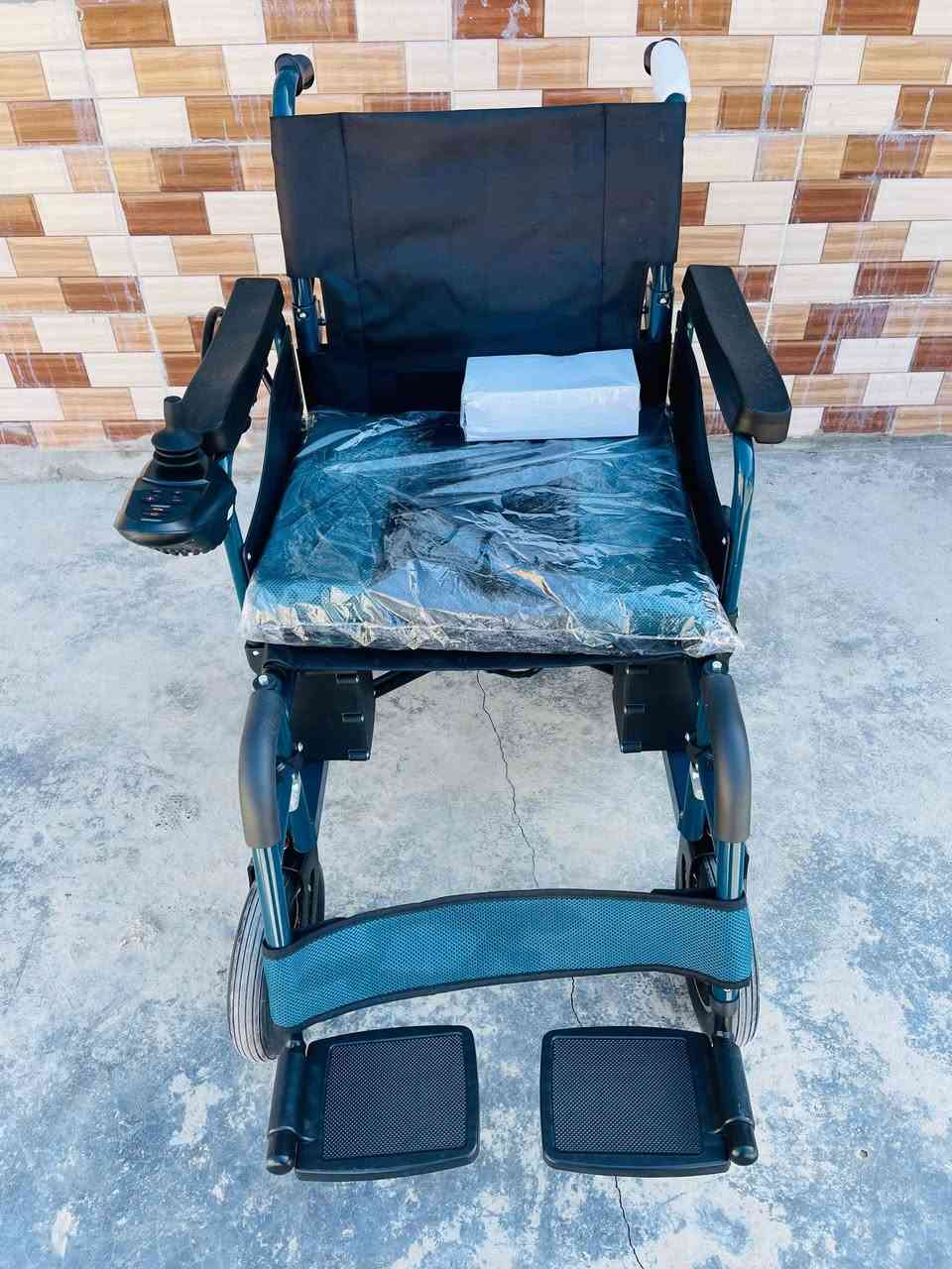 مكلف بالنشر
للبيع عربانة شحن معوقين جديده السعر ٤٥٠الف 
مكان المسحك ***********
