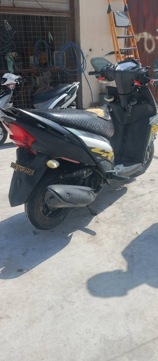 زت ار مديل 2019نضيفه كلش سلف هندر كهربائيات كله شغاله وين ما يعجبك افحص سعره 975بيه مجال بس بيع بدون مراوسه رقمي ***********
