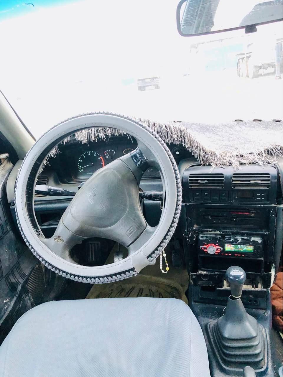 كیا سڤیا ٨ و بەخ بۆ فرۆشتن نمونە لە جوانی هەموو شتی ئیشەكات گێڕ و مەكینەی بەشەرت  ناوگێچەكانی هەمووی ئیشەكات هەتا گڵۆپی دەرگاو بریكیش ئیشەكات لایت وفڵچە وئیشارەت وبرێكی هەمووی مەزبوتە ئیش دەكەن كەم كیا هەیە ئاوا مابێتەوە بەنزین زۆر كەم دەخوات كامل بۆیاغ كراوە بۆ جوانی كراوە بە سپی 
نرخی 14 گەڵاو محامەلەیەكی كەم
شوێن حاجیاوا
ژ.م ***********
مشتەریت پەیوەندی بەو ژمارەوە بكەن یان نامە بنێرن رانية, السليمانية
