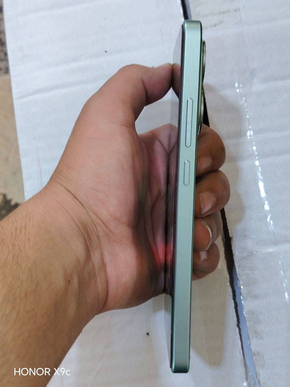 📱 للبيع بوكو x7برو 
• التحديث : 120 هرتز - التمرير والألعاب سلس جداً
• معالج قوي للألعاب الثقيلة 🎮
• رام 12+12=24 + ذاكرة 512
• بطارية 6000mAh وشحن سريع 90W ⚡
• تصوير إطار بالثانية 24/30/60 :4k
• يدعم PUBG Mobile 120FPS 🔥
• تبريد ممتاز وصوت ستيريو قوي 🔊
. مخصص لالعاب وللكامره فول 🔥
اي عيب مابيها واي كسر شرط 🔥
مرتب للألعاب والاستخدام القوي، والجهاز نظيف والجاد يراسل خاص سعره 350 بي مجال بسيط


**إذا كنت صاحب هذا الإعلان وتريد حذفه لأي سبب، رجاءا أرسل رسالة إلى الدعم الفني**