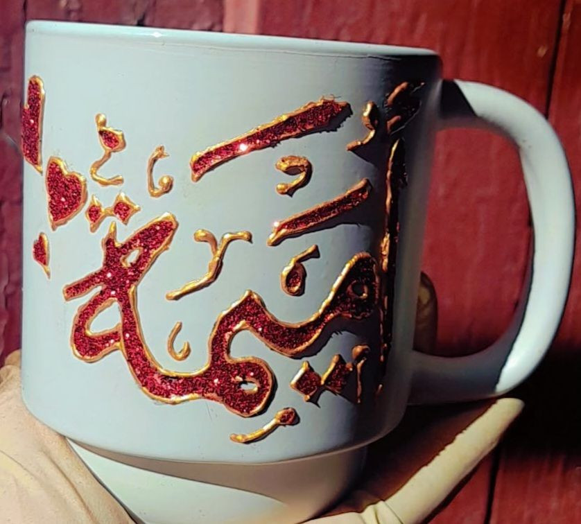 أميمة تعني: الأم الصغيرة أو الأم الحنون.
يدلّ على الحنان، العطف، والرعاية.
هو اسم عربي قديم وجميل وله طابع رقيق.
✨ من الشخصيات المشهورة:
أميمة بنت عبد المطلب: عمة النبي محمد ﷺ.
اسم أميمة يحمل معنى لطيف وأنثوي جدًا ❤🥰
Commande terminée ✔️ 
بول رسم والكتابة وتلوين حسب طلب ضد الماء والحرارة


**إذا كنت صاحب هذا الإعلان وتريد حذفه لأي سبب، رجاءا أرسل رسالة إلى الدعم الفني**