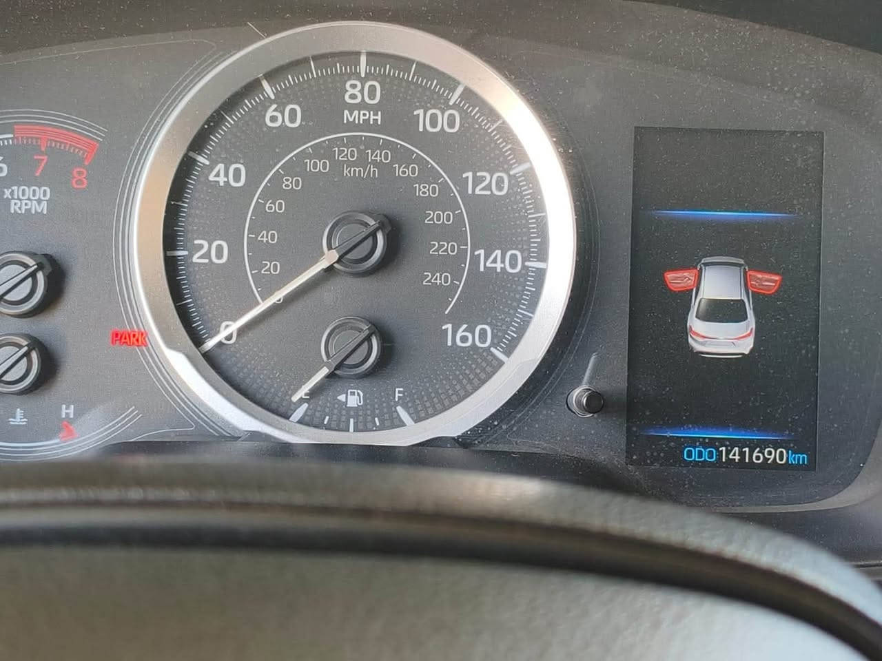 السلام عليكم كورلا 20اربيل باسمنا ماشيه 140بعدها جديده حادثها بارد وصار بيها صبغ قبق الجنطه من فوك وخشم الجاملغ الخلفي فقط 122رايدها وبيها مجال بسيط ***********
