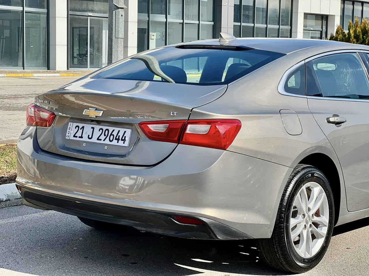 ماليبو ٢٠١
مواسفات:LT2
——————-
سياره ماشيه١٤٠كم
————————-
حادث: بونيت و جاملغ و باب سايق سبغ شويه داخل
———————————————————————-
مواسفات: لايتات زينون. شغال. شاشه ت جبيره. كوشنات كهرابات.
—————————————————————————-
ره قم وسنويه جديد . تحول غرامات بشه رط
————————————————————
عينوان: سليماني 
———————-
💵سعر : ٩٧$ بى مجال
—————————
***********
