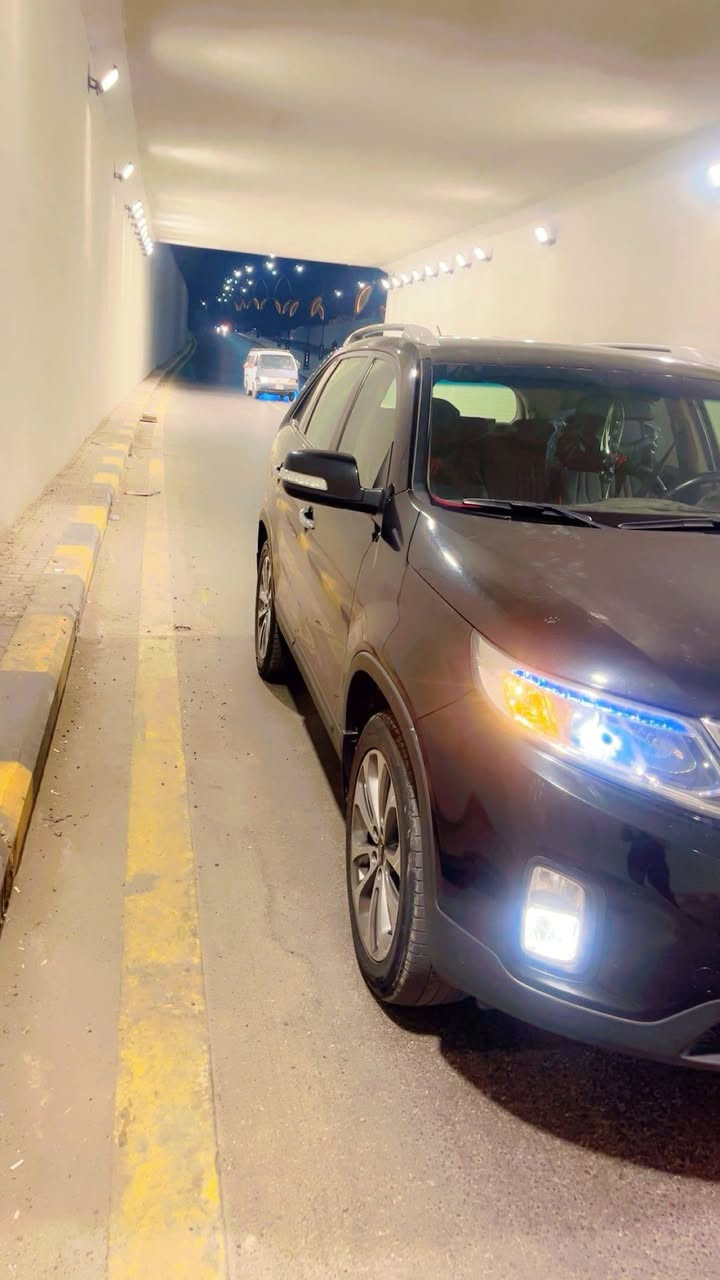 سورنتو موديل 2015 خليجي فول عدى الفتحه مكينه 2400 ماشيه 105                   بيه فقط بارد شبر وشبر صبغ رقم سليمانيه تحويل ثاني يوم مكان بغداد للاستفسار  ***********
السعر 175
