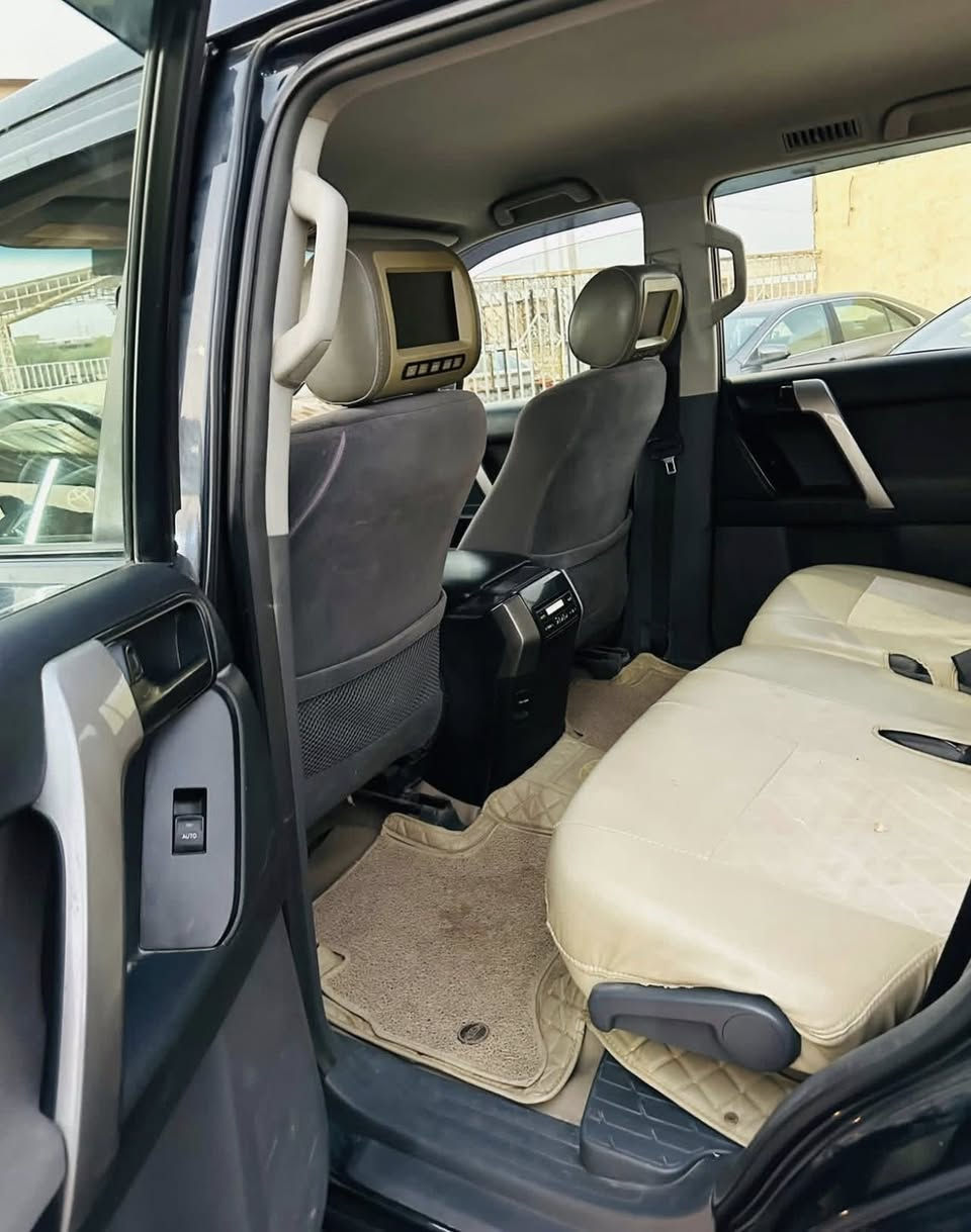 للبيع او مراوس
برادو موديل 
 2010 خليجية
 مكفولة كفالة عامة لا ضربة ولا صبغ
 مكينة 2700( 4 )سلندر 
7 راكب 3 قطع تبريد تحكمات جهتين 
حاكية حساس خلفي
 شاشة كامرة دوارة  اشاير بلمري
 مري شفط 
ثلاجة
 فور ويل 4×4 ويل كب
 سبير تعليك
***********
***********
