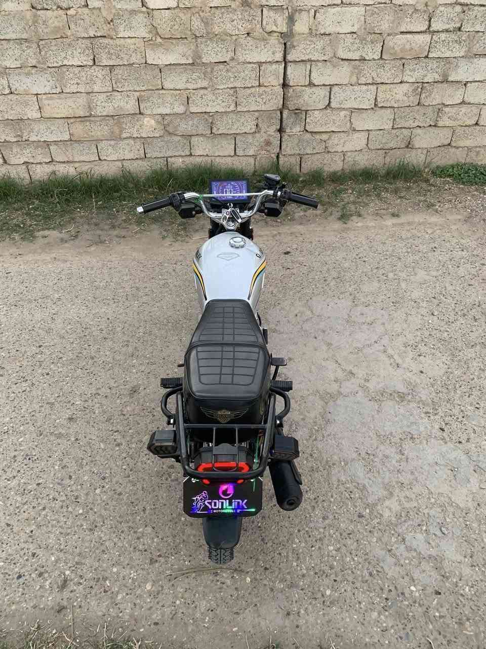 سلام عليكم
للبيع سولنك موديل 25بعده زيرو محرك 200☠️مكان جزيره خالديه سعر 925وبي مجال ***********
