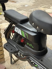 عندي دراجه شحن للبيع بيها بس تاير الوره طاك  رايدها ب 225 وبيها مجال  ...