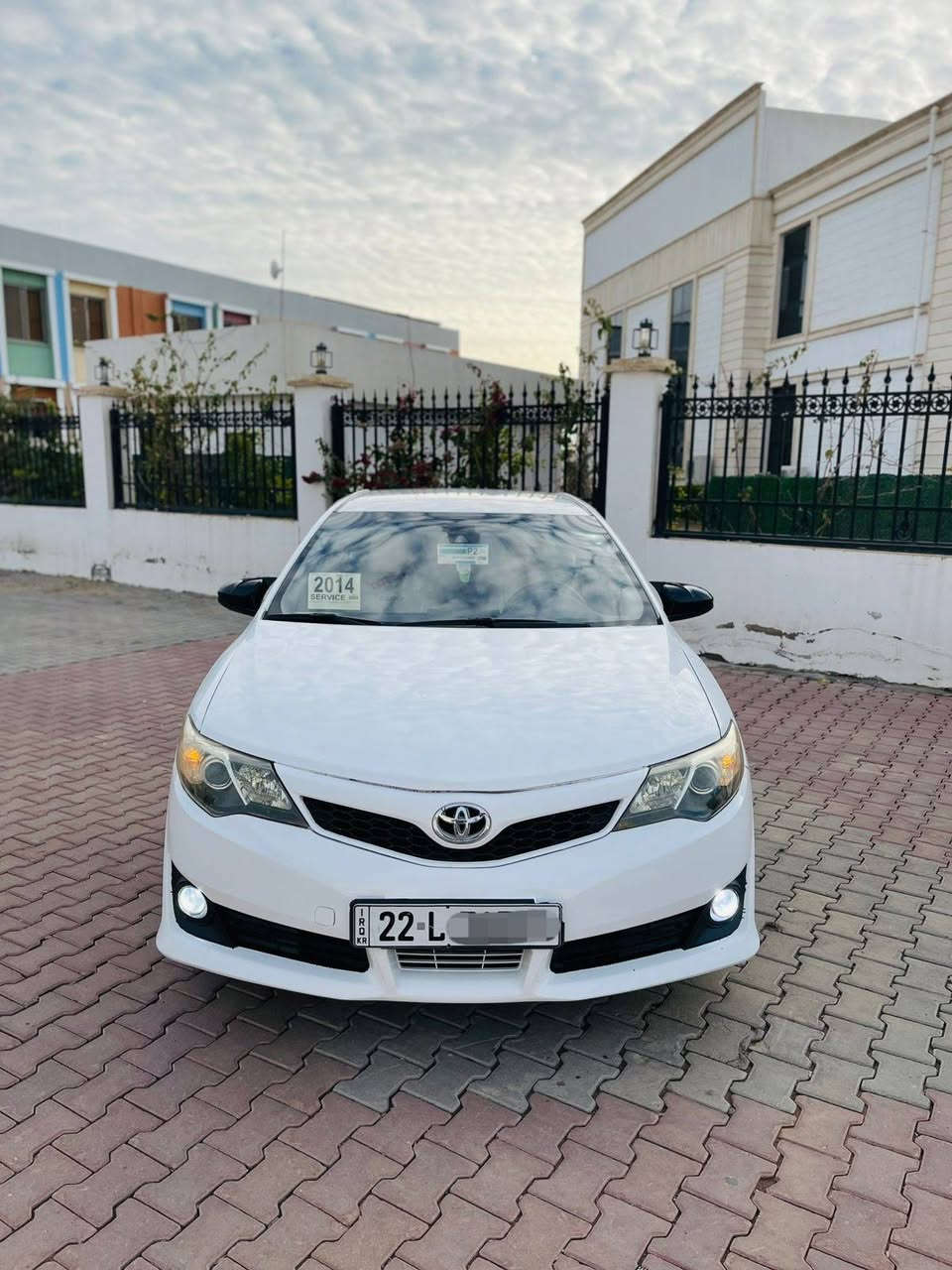 السلام عليكم…
للبيع بسعر مناسب جدا 116$ اعتذر عن الاقساط والوعده
تيوتا كامري خليجي (GL( 2014 لون ابيض (ثلجي) رقم اربيل انكليزي(22) سنوية جديدة وهزة جديدة شرط التحويل…
سيارة بيها رش صبغ خليجي  بدون دواخل بدون ايرباك….
سيارة جاهزة بدون اي نقص…
محرك 2500/4 سلندر …. السياره ماشيه 240 KM…
شرط محرك وكير وصدر وكهربائيات وتبريد وتدفئة وتخم تاير سيارة جاهزة من كلشي….
مواصفات نص فول معروفه مواصفاتها مايحتاج اذكرها…
العنوان/ صلاح الدين/ تكريت…
السعر 116$ اعتذر عن الاقساط والوعده…
للاستفسار
***********
