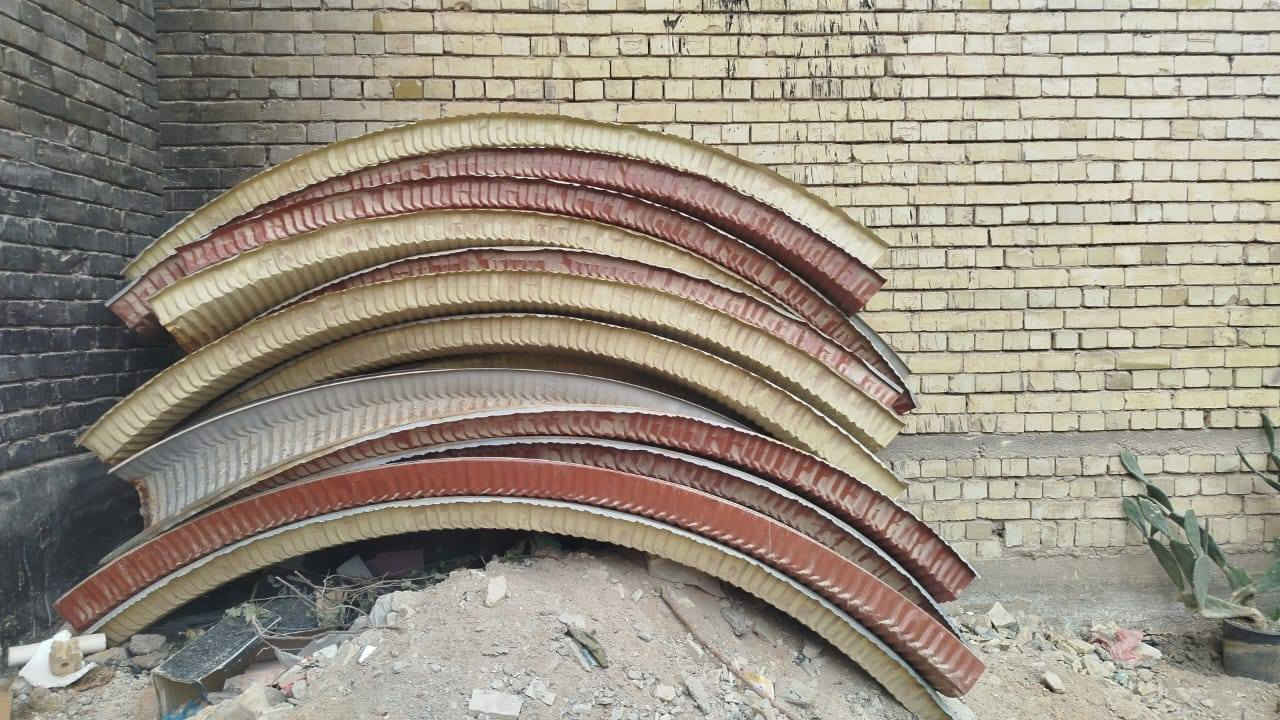 السلام عليكم قمري كاملة ما بيها اي نقص بس صارلها 3اشهر شاديها الرقم ***********
لطول خمسه ولعرض ٣
