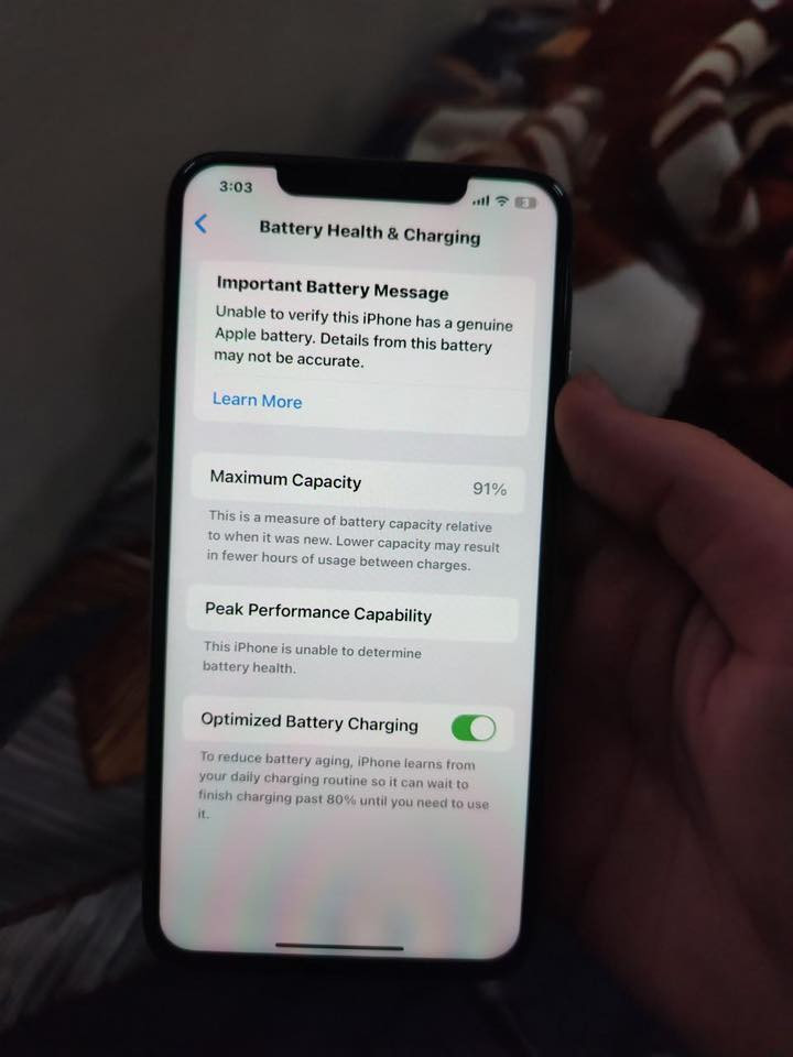 السلام عليكم حبايب
عندي اكس ماكس ابيع او اراوس ويه 12مني حصرا 
مبدل بطاريه وكلاس شاشه انتبه يعني مو الشاشه نفسها فقط مبدل الجام يعني 
كلش نضيف الجهاز ويخبل
بي مشكله بسيطه للحلال والحرام مرات من تتصل بس بالرصيد ميطلع صوت بس بالرصيد اما باقي البرامج كلش طبيعي اتصل سولف براحتك انطيك ضمان 
سعر١٤٠ الف ومثل ماكلت اريد اراوس همين ويه ١٢ مني حصرا 
مكاني بغداد الصالحية 
متوفر واتساب وماسنجر 
***********
