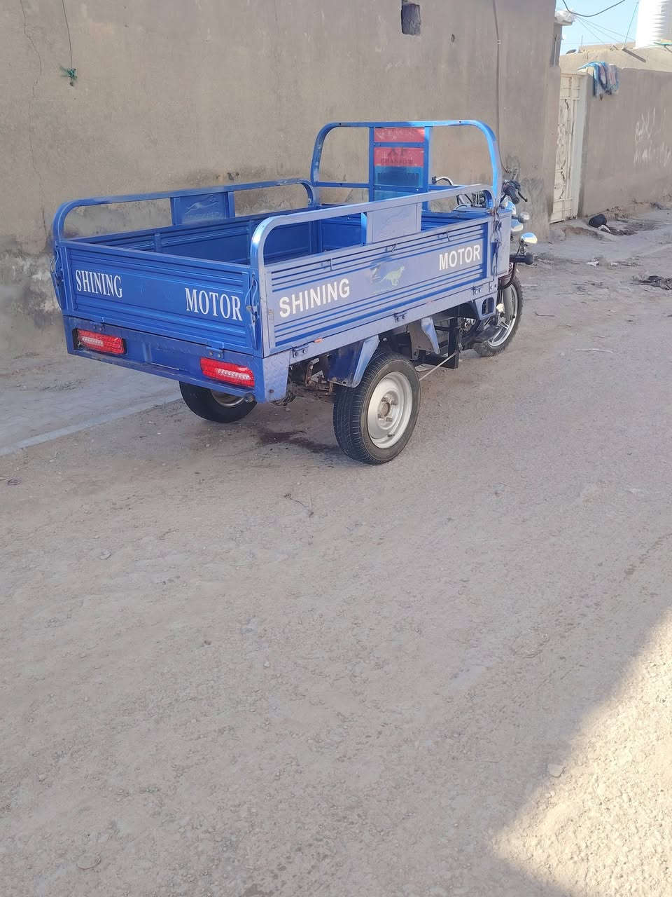 السلام عليكم موديل 23 اوراق اصولي شاصي مكفول كفاله عامه محرك ميتين
***********
