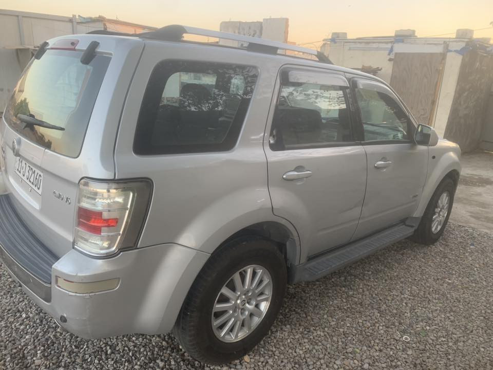 من رخصت الادمن 
فورد ميركوري 2008   
6سلندر مكينه3000 
كير فور ويل تخم تاير 
بغداد رقم دولي باسمي السعر 80 وبيها مجال
***********
